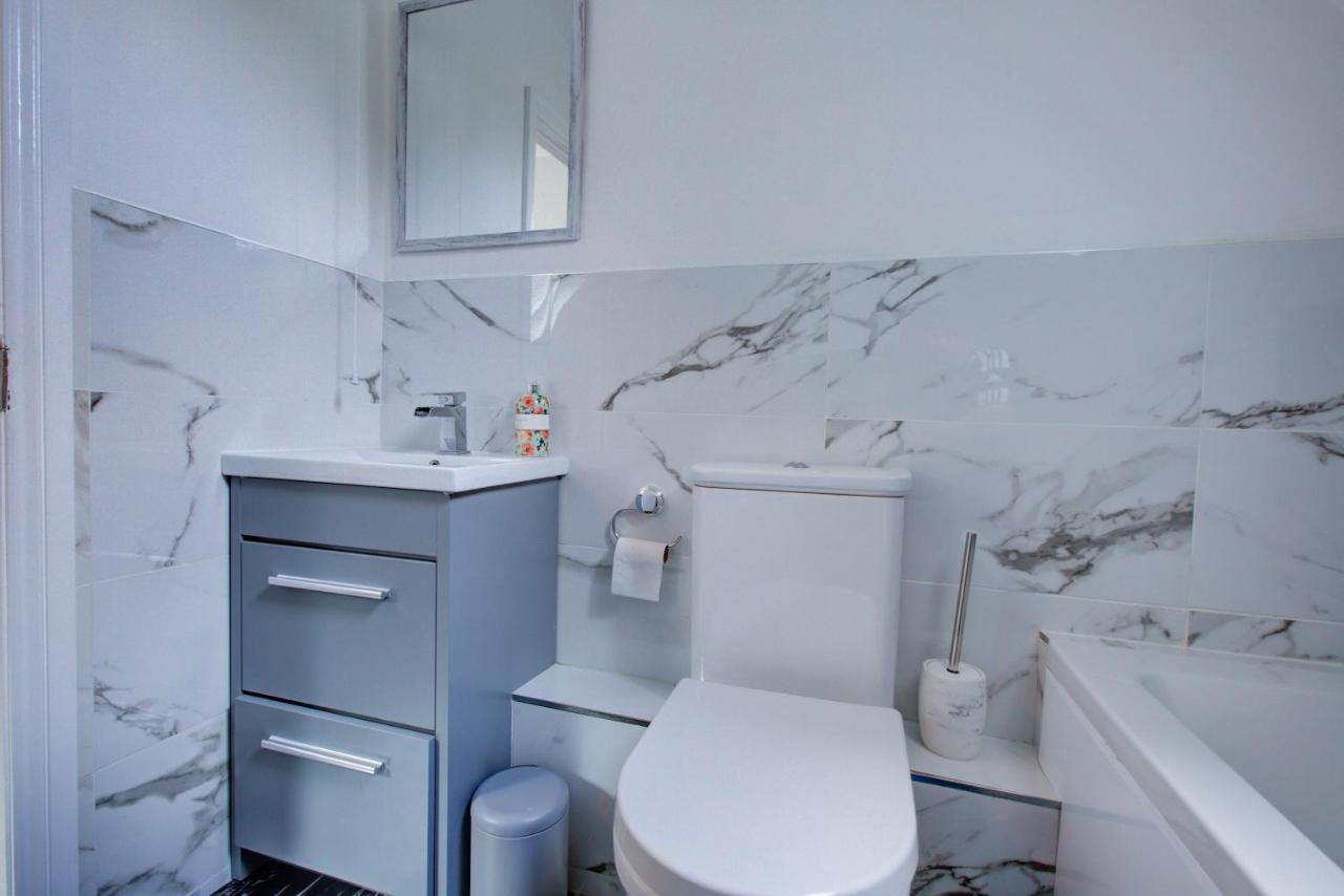 Luxury 3 Bedroom Apartment Close To Beach, Bournemouth & Meyrick Park Екстериор снимка